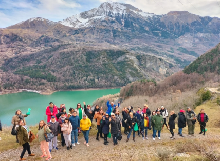 Viagens em Grupo Baratas: Descubra Destinos Incríveis Que Cabem no Seu Bolso